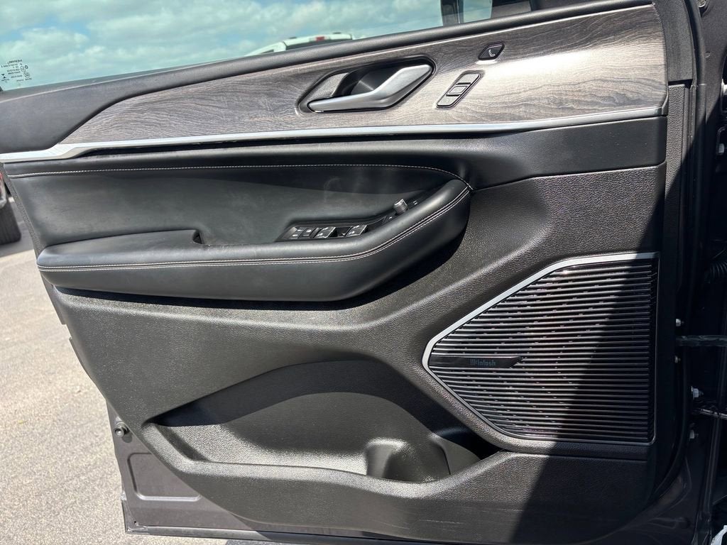2022 Jeep Grand Cherokee L Overland 4x4