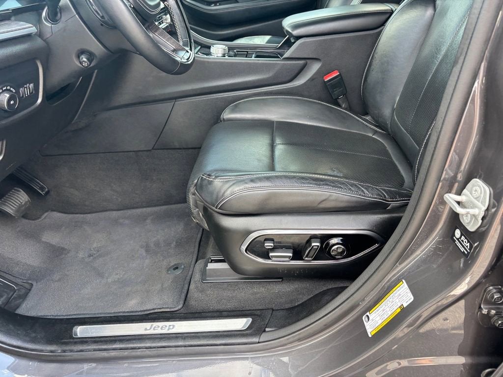 2022 Jeep Grand Cherokee L Overland 4x4