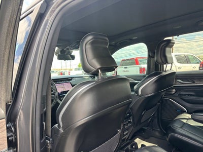 2022 Jeep Grand Cherokee L Overland 4x4