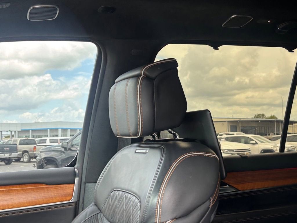 2022 Jeep Grand Wagoneer Series III