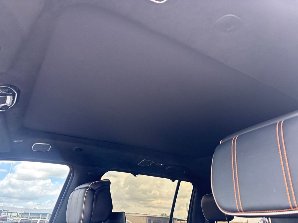 2022 Jeep Grand Wagoneer Series III