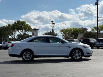 2016 Ford Taurus SE