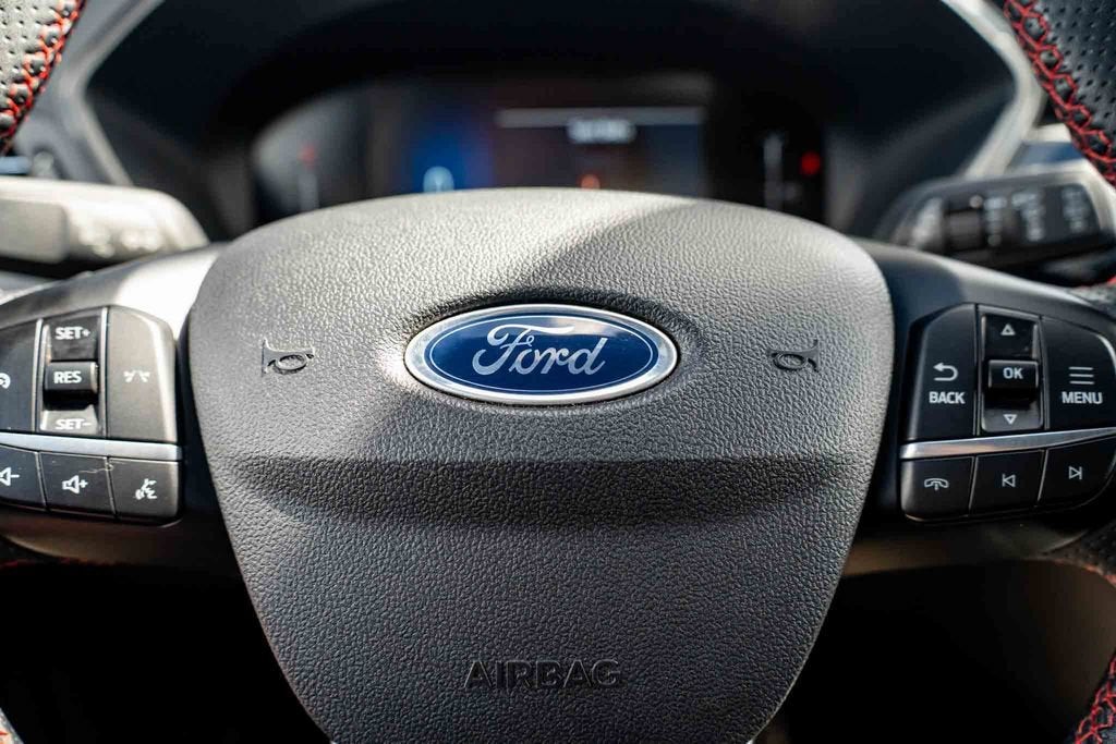 2023 Ford Escape ST-Line - Photo 11