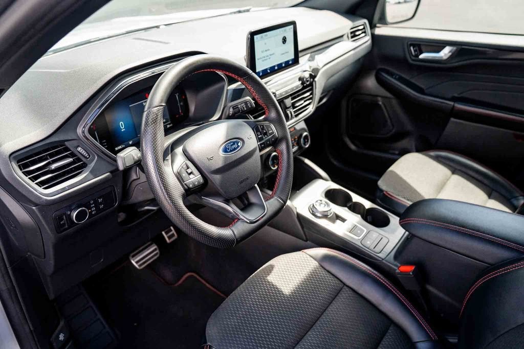 2023 Ford Escape ST-Line - Photo 7