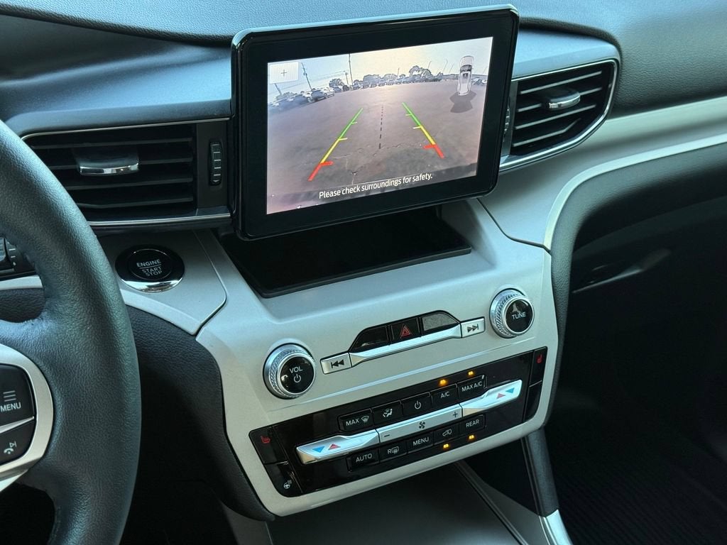 2024 Ford Explorer XLT - Photo 15