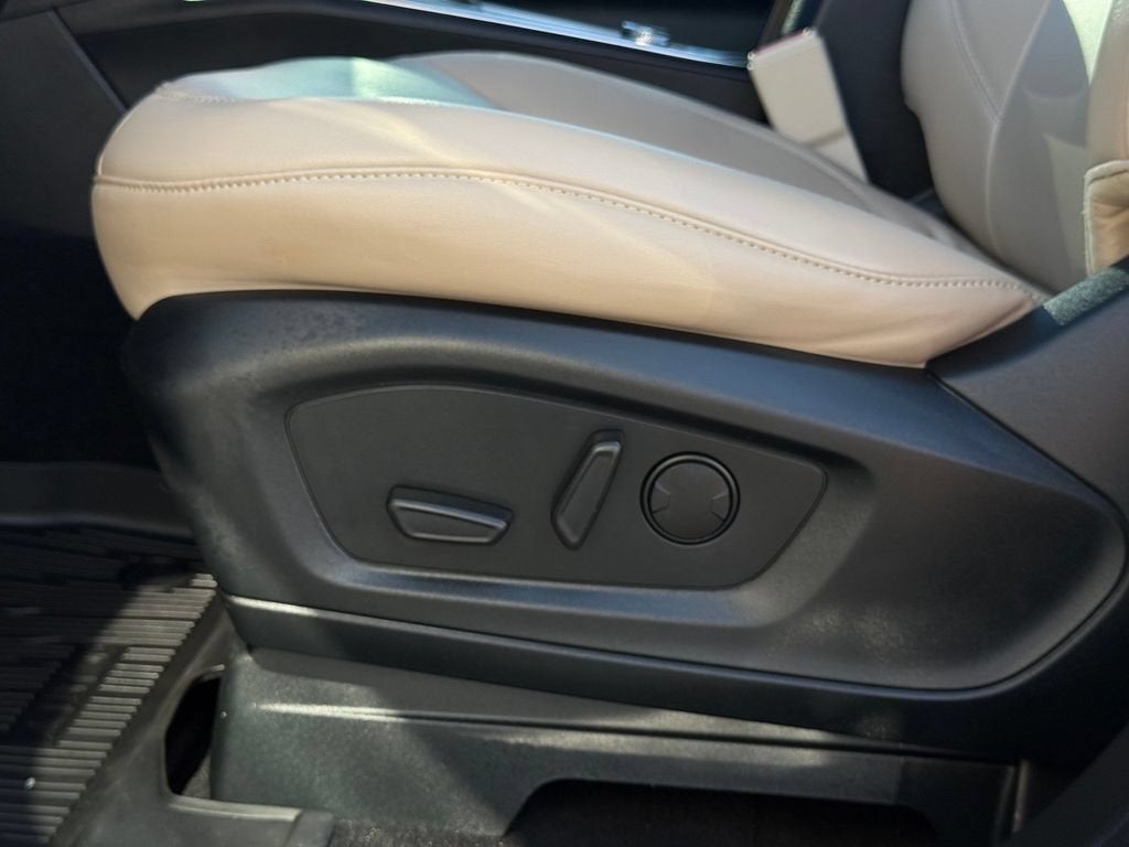 2024 Ford Explorer XLT - Photo 8
