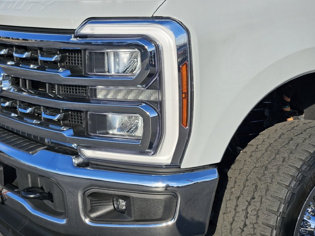 2025 Ford F-350 LARIAT