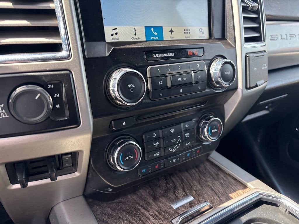 2017 Ford Super Duty F-350 SRW Platinum