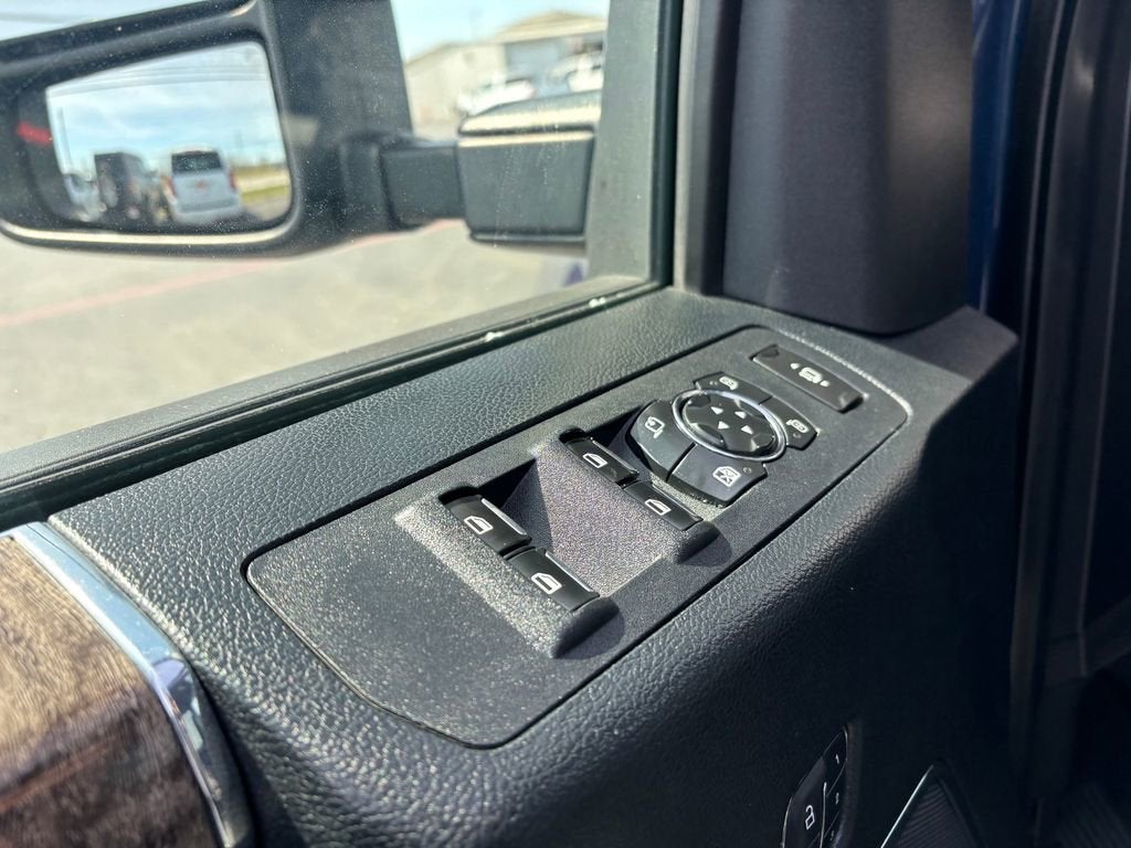 2017 Ford Super Duty F-350 SRW Platinum