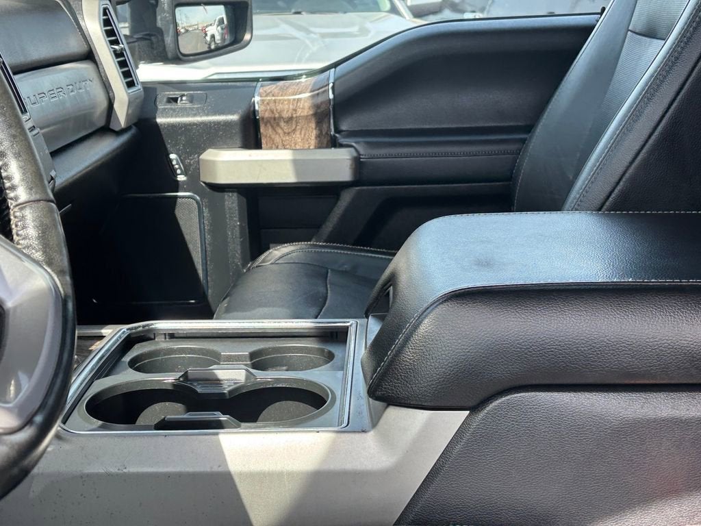 2017 Ford Super Duty F-350 SRW Platinum