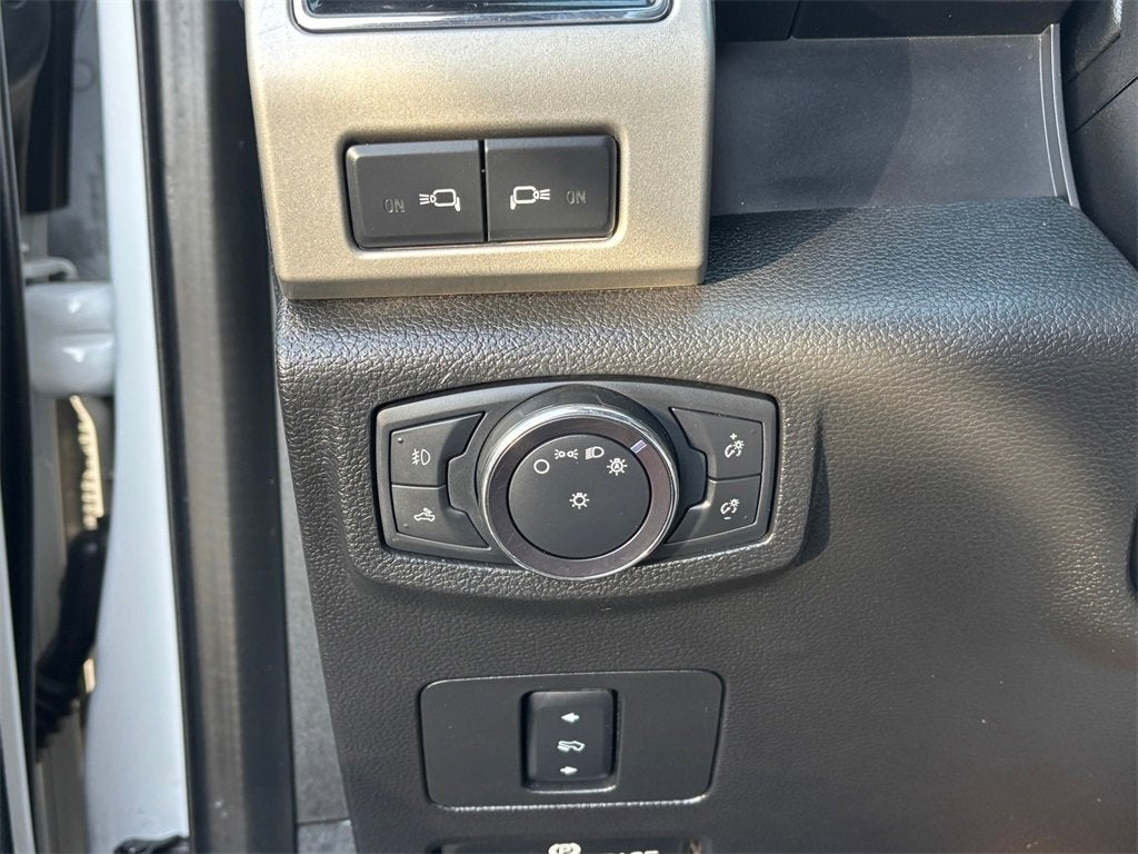 2021 Ford Super Duty F-350 DRW LARIAT