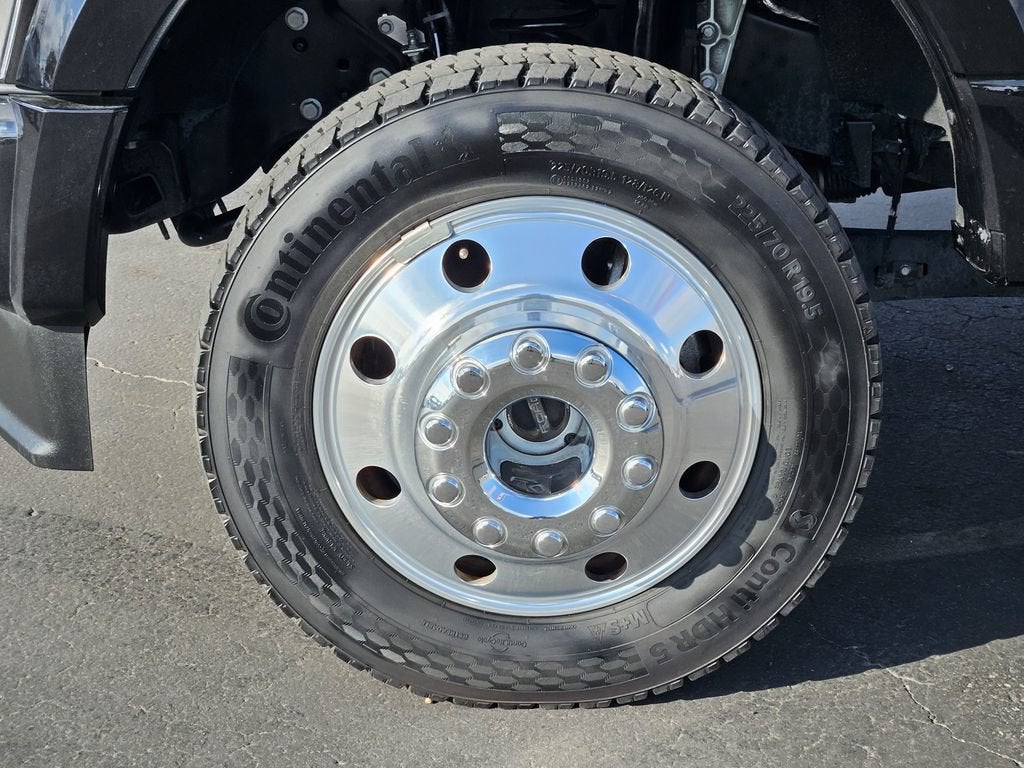 2025 Ford F-450 Platinum