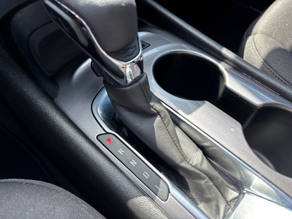 2022 Chevrolet Malibu LS