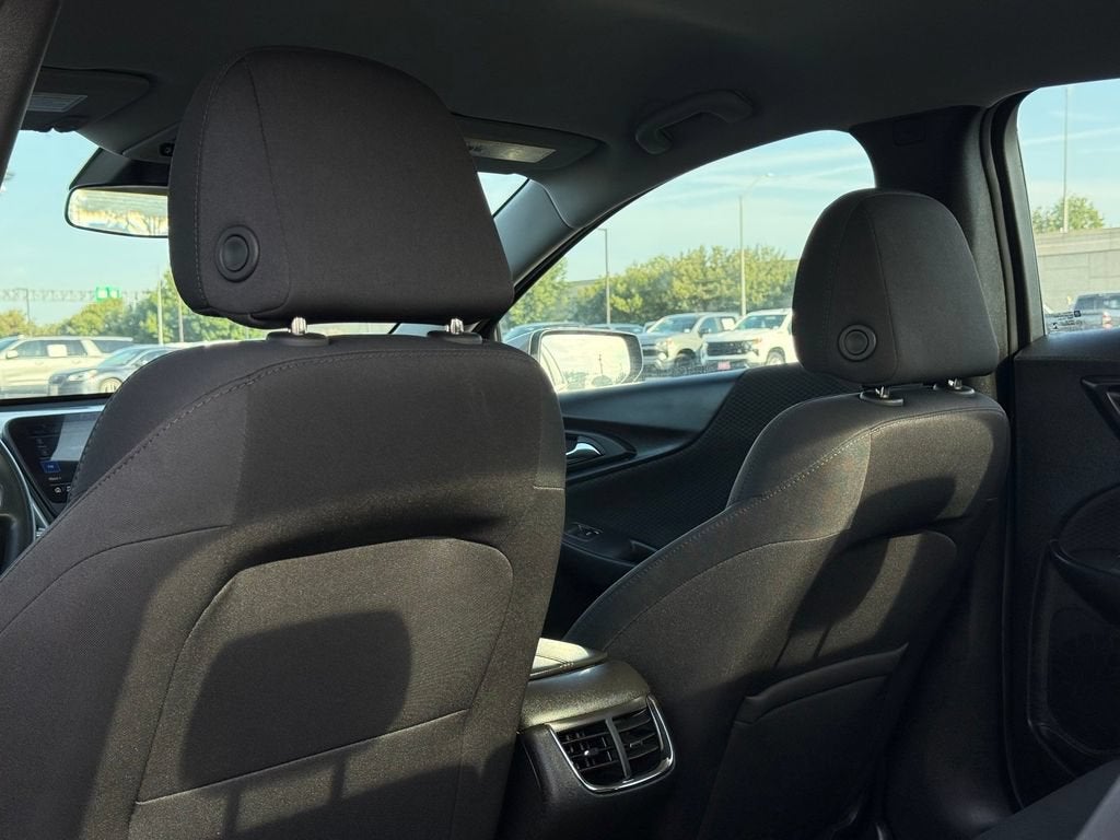 2025 Chevrolet Malibu 1LT - Photo 11