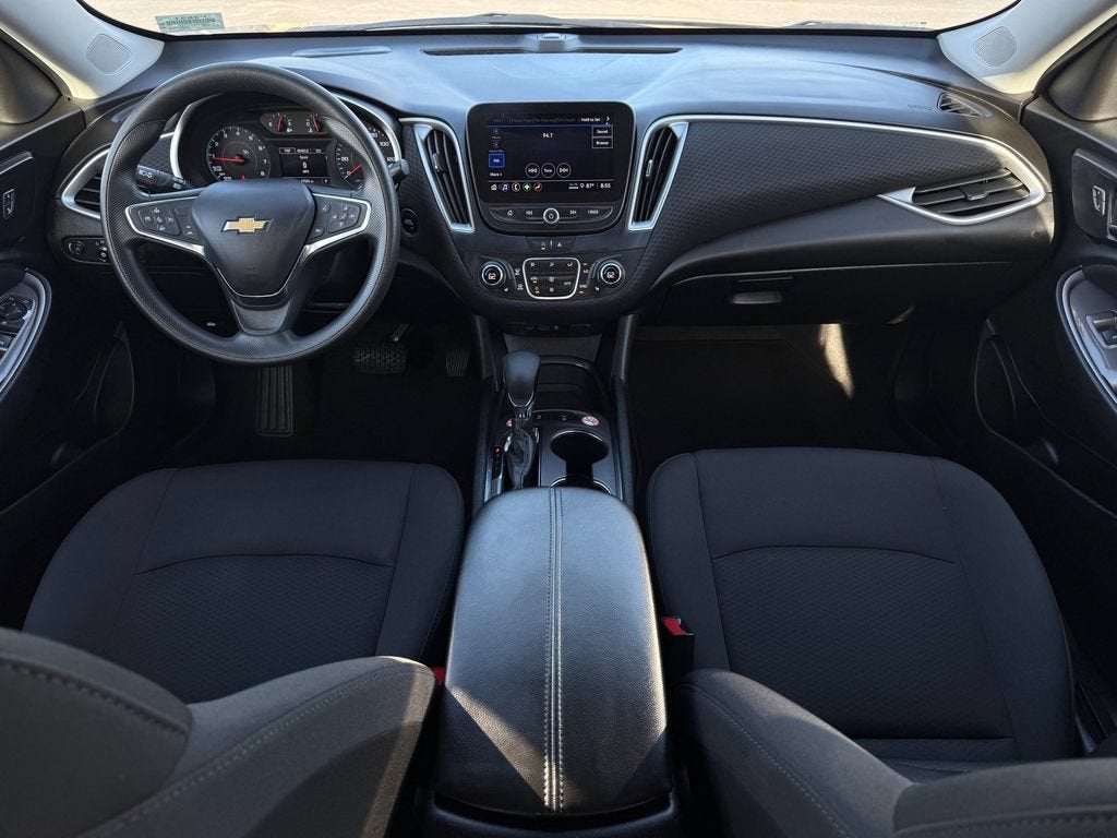 2025 Chevrolet Malibu 1LT - Photo 14