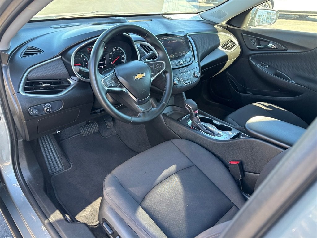 2025 Chevrolet Malibu RS