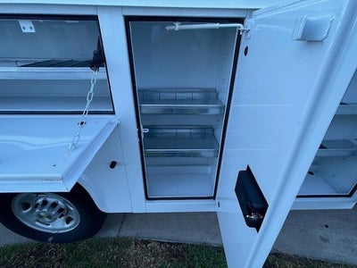 2025 Chevrolet Express Cutaway 3500 1WT