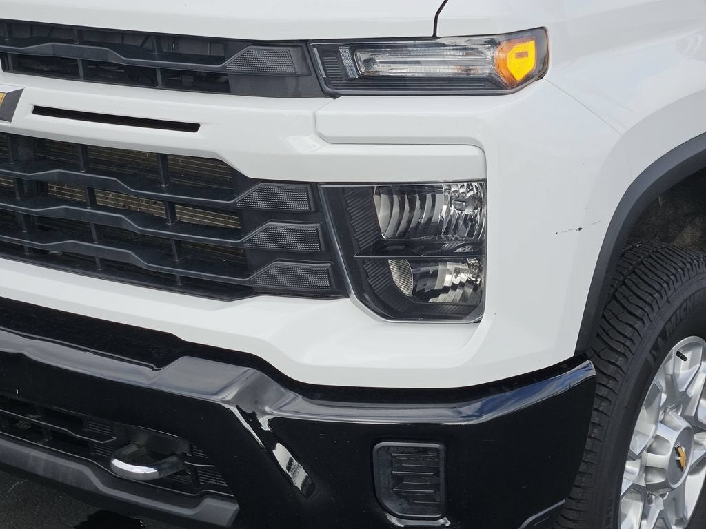 2024 Chevrolet Silverado 2500HD Custom - Photo 8