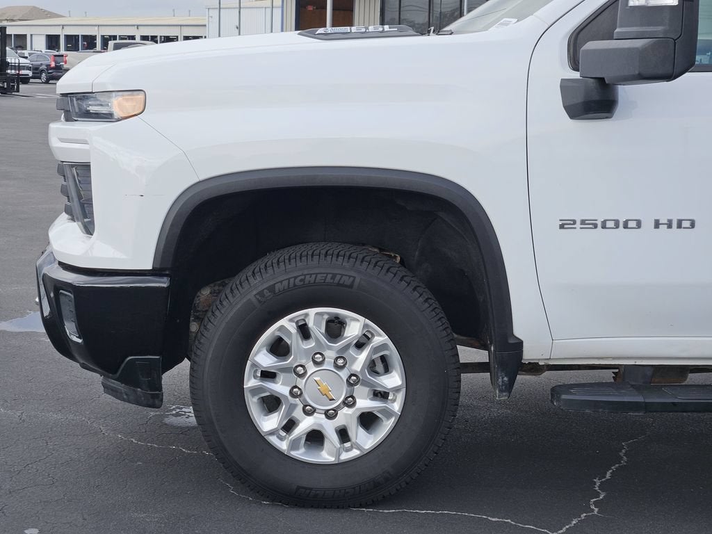2024 Chevrolet Silverado 2500HD Custom - Photo 9