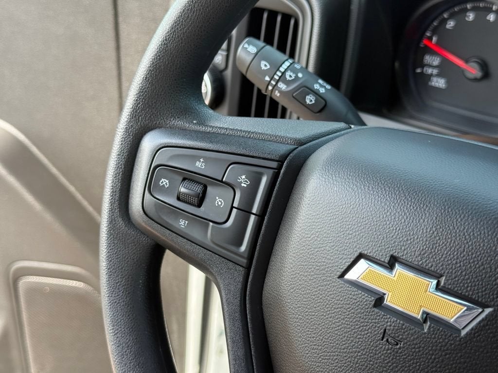 2025 Chevrolet Silverado 1500 Custom - Photo 13