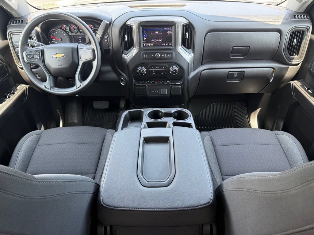 2025 Chevrolet Silverado 1500 Custom - Photo 22