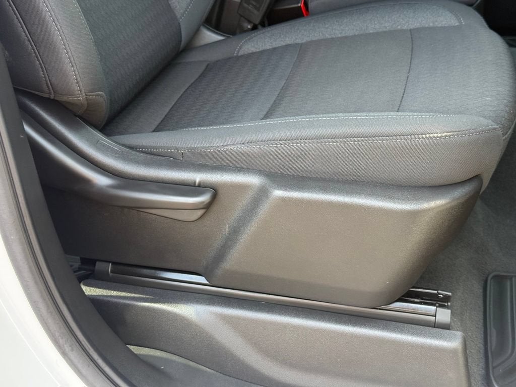 2025 Chevrolet Silverado 1500 Custom - Photo 26