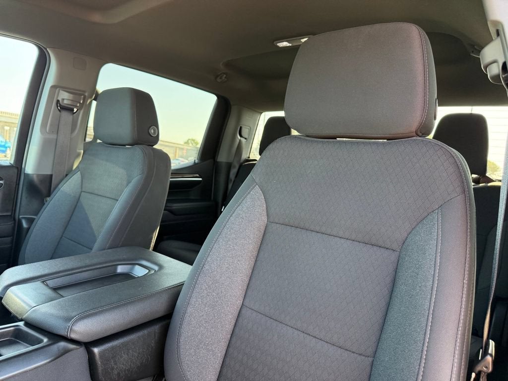 2024 Chevrolet Silverado 1500 LT - Photo 11