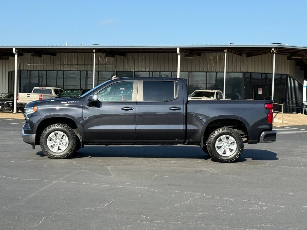 2024 Chevrolet Silverado 1500 LT - Photo 2