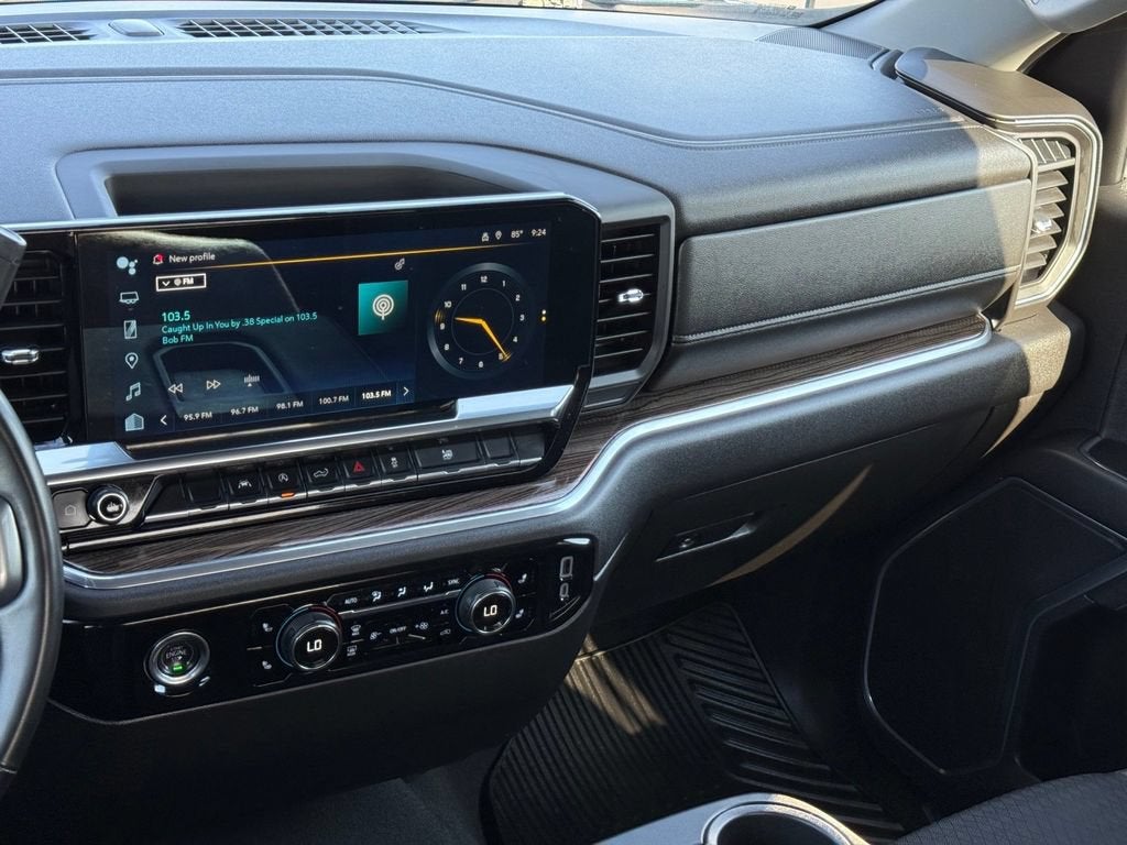 2024 Chevrolet Silverado 1500 LT - Photo 23