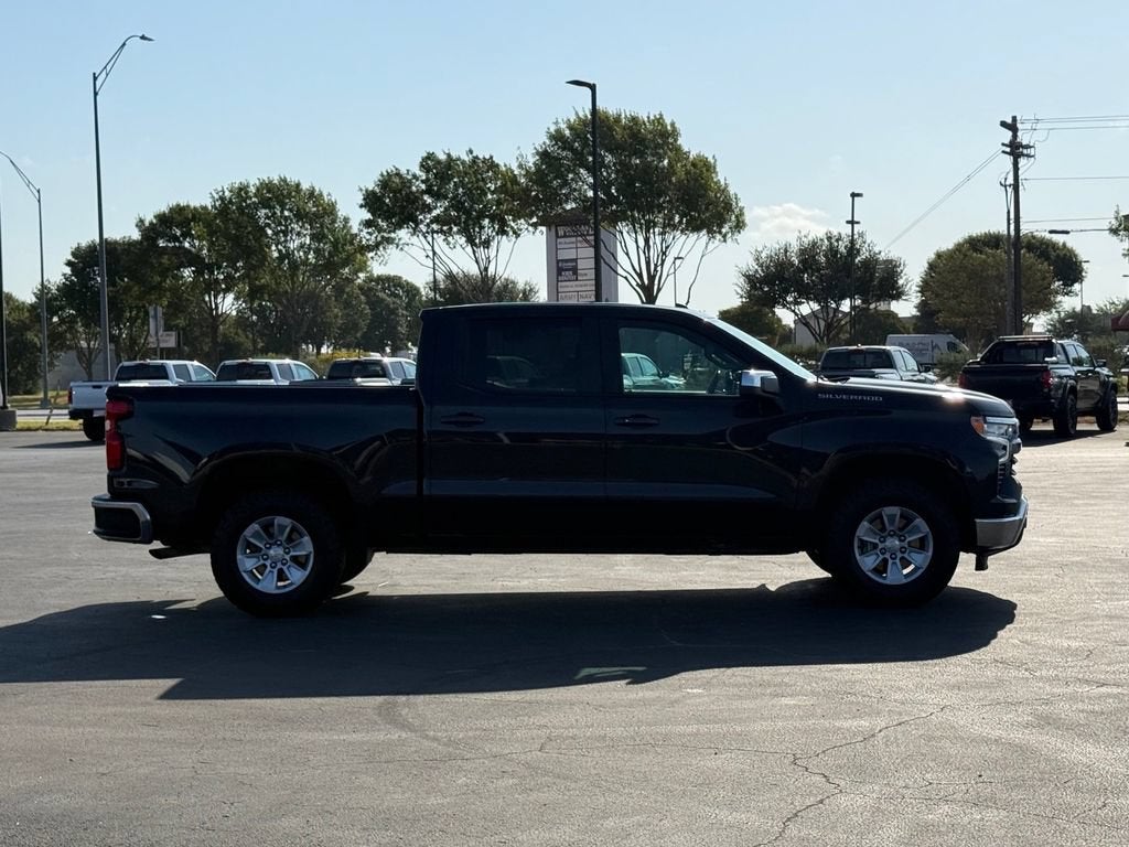 2024 Chevrolet Silverado 1500 LT - Photo 5