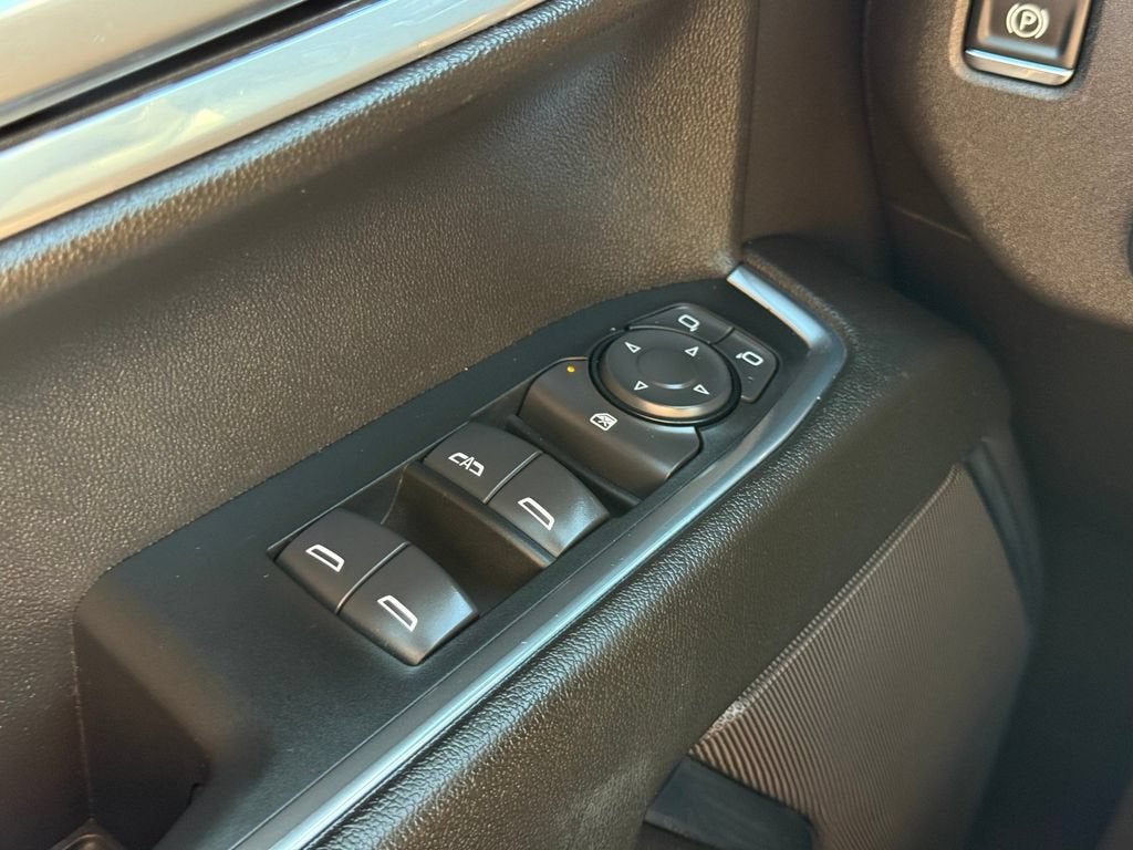 2024 Chevrolet Silverado 1500 LT - Photo 7