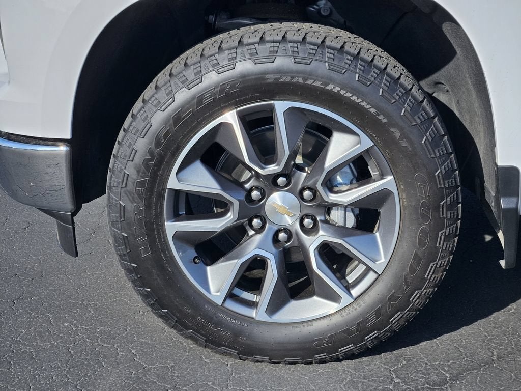 2025 Chevrolet Silverado 1500 LT