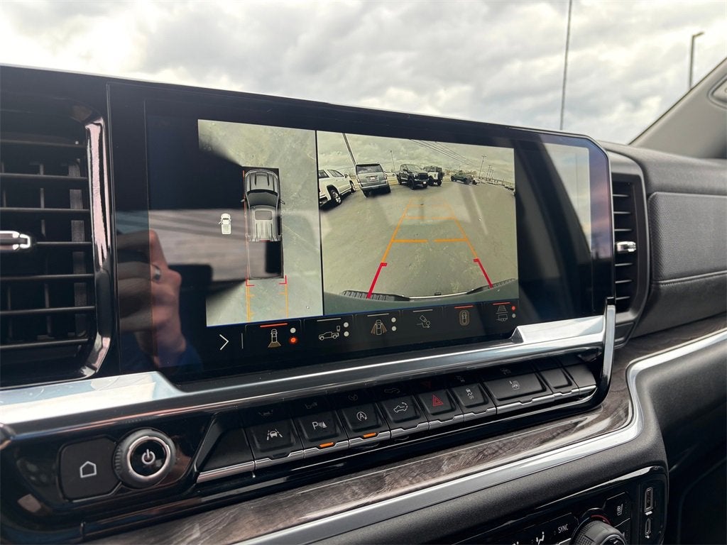 2025 Chevrolet Silverado 1500 LTZ