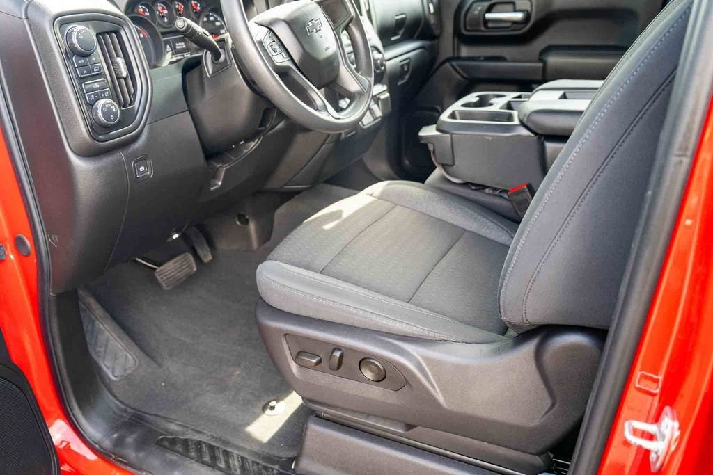 2024 Chevrolet Silverado 1500 Custom - Photo 10