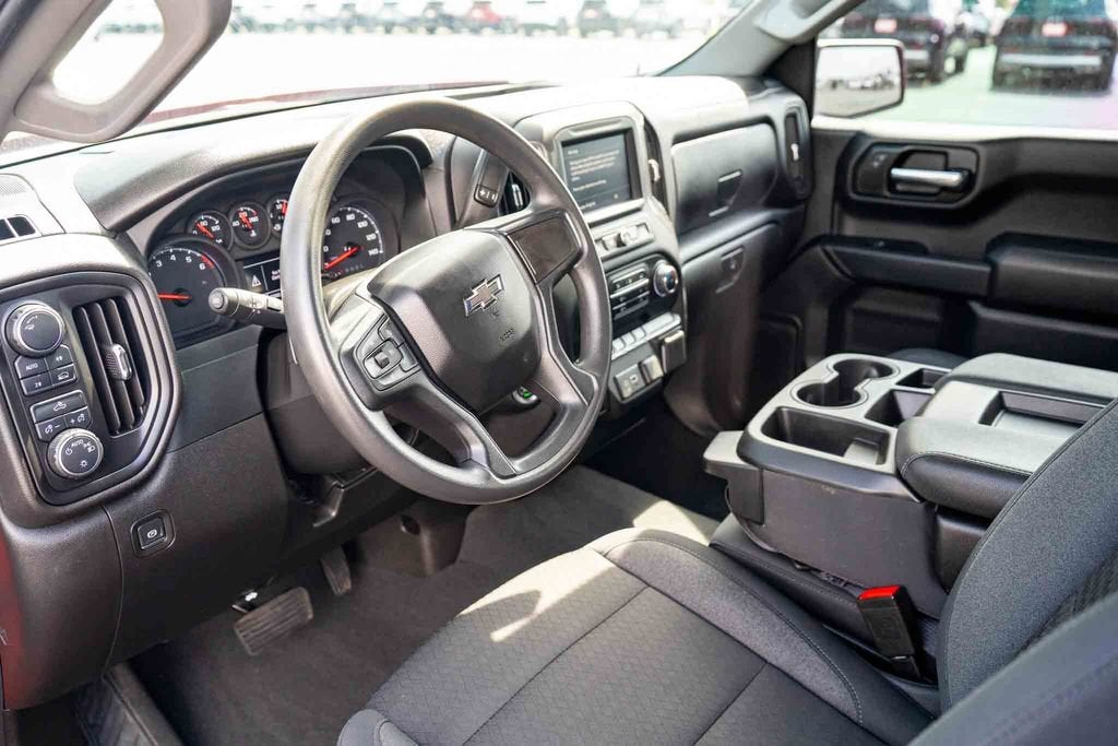 2024 Chevrolet Silverado 1500 Custom - Photo 9