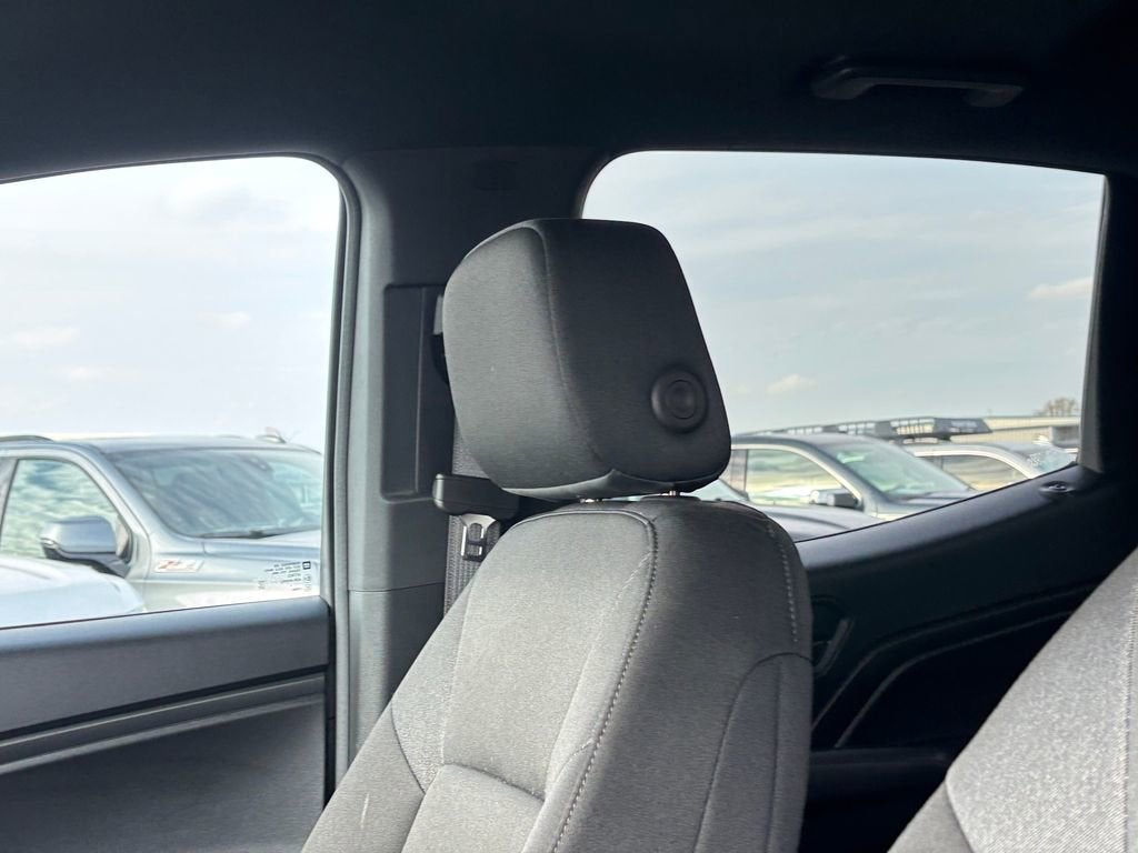 2023 Chevrolet Colorado WT