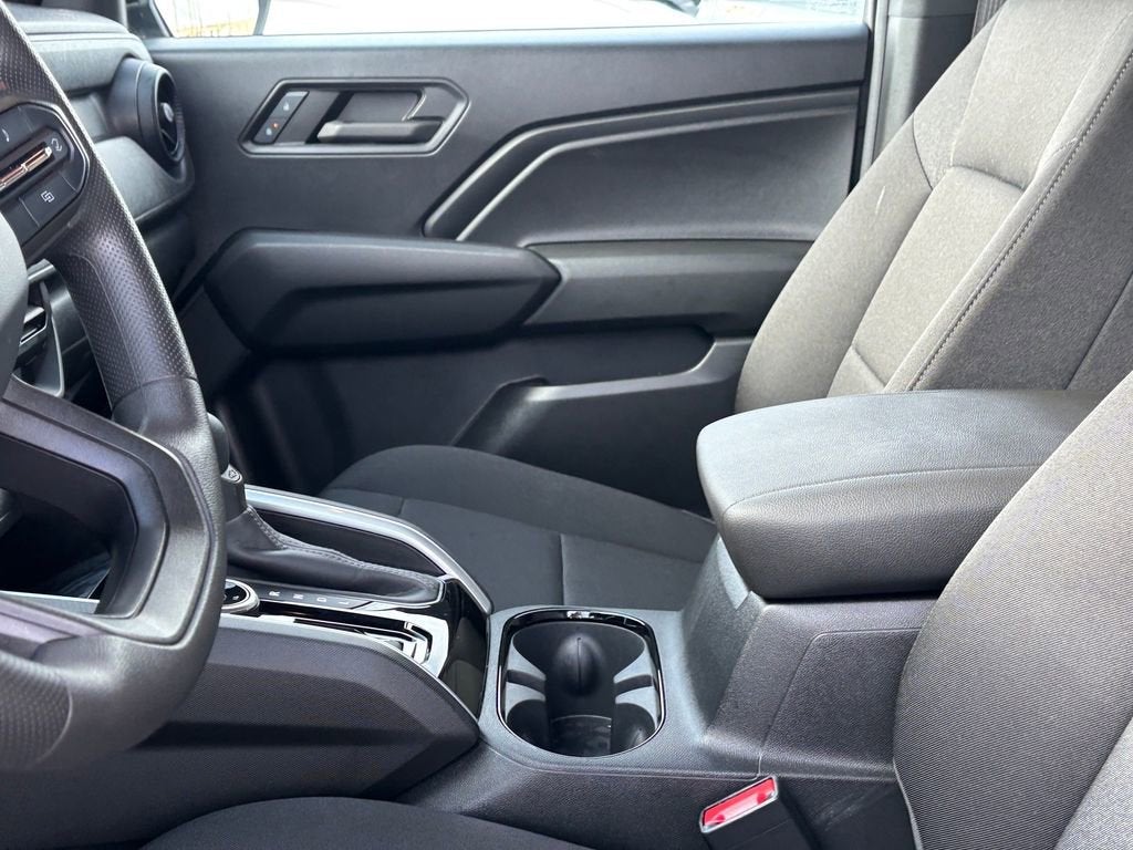 2023 Chevrolet Colorado WT