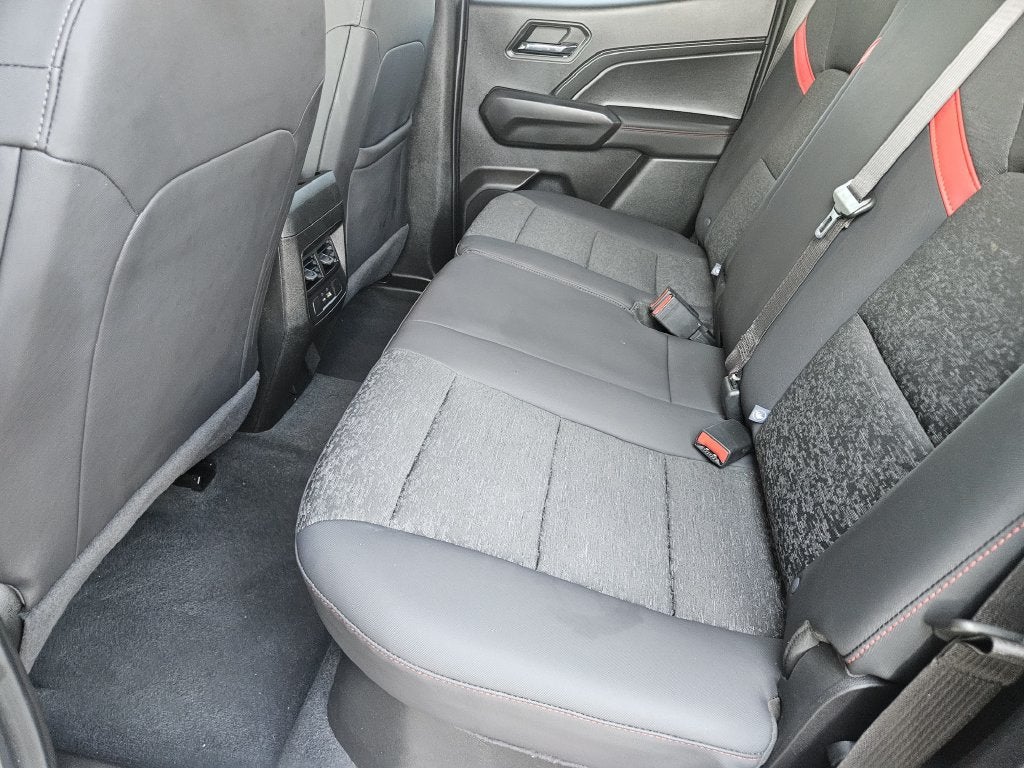 2024 Chevrolet Colorado Z71 - Photo 29