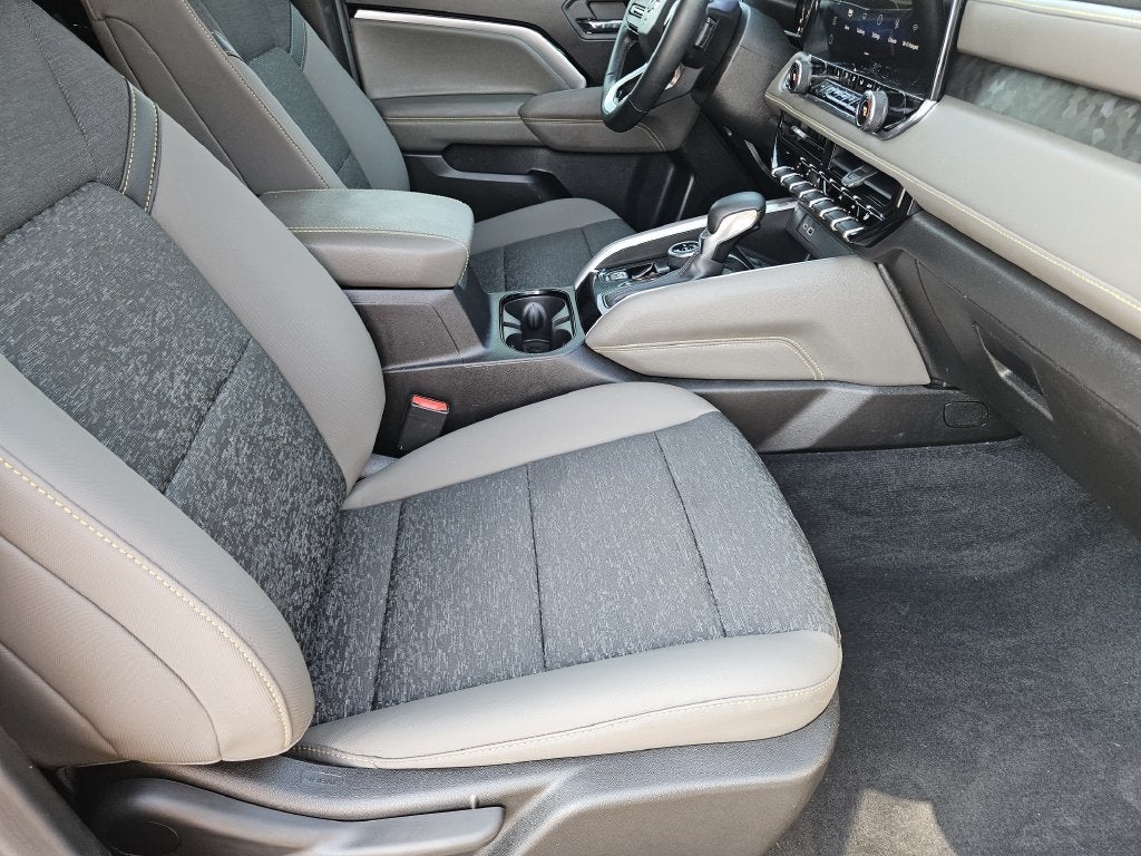 2024 Chevrolet Colorado ZR2 - Photo 15