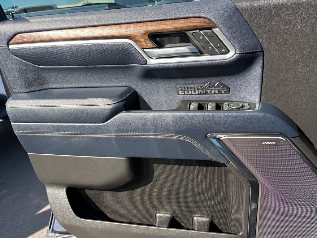 2022 Chevrolet Silverado 1500 High Country