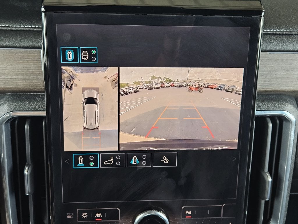 2024 GMC Acadia Denali - Photo 16