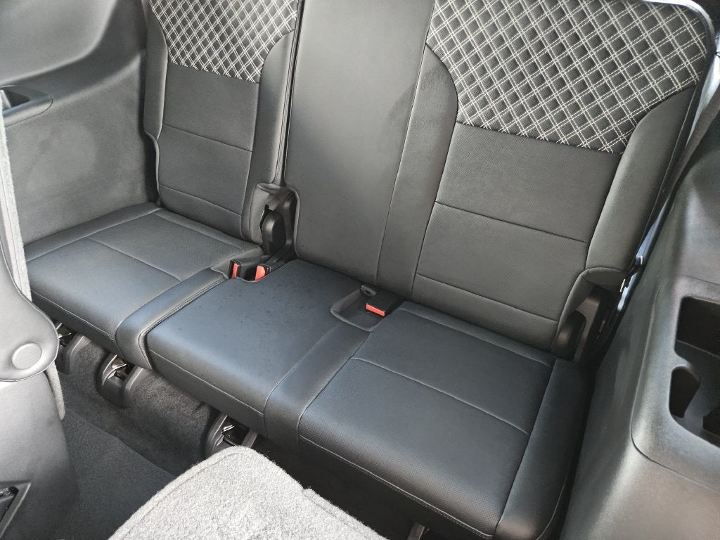 2024 GMC Acadia Denali - Photo 30