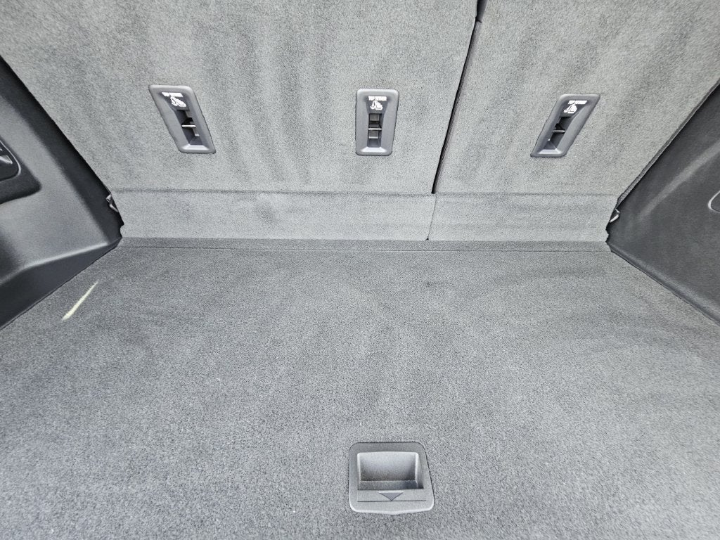 2024 GMC Acadia Denali - Photo 32