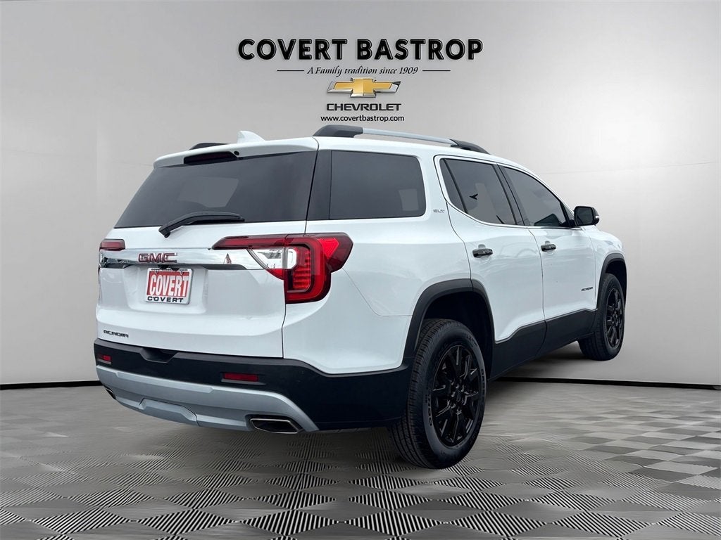 2023 GMC Acadia SLT
