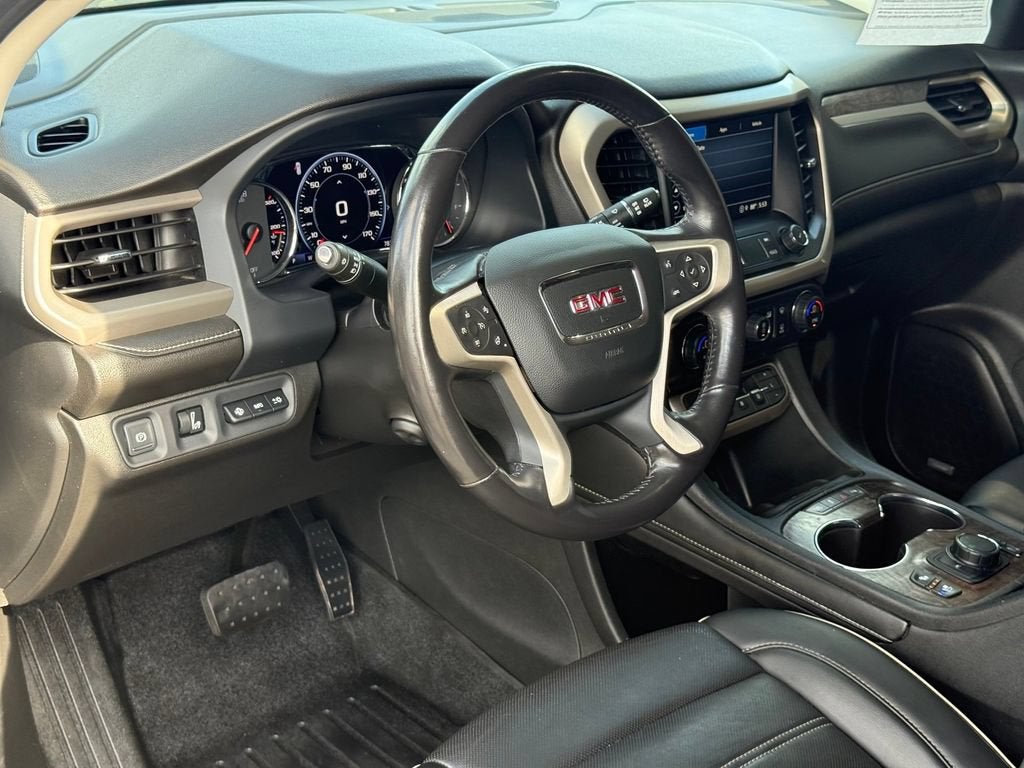 2022 GMC Acadia Denali