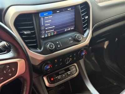 2022 GMC Acadia Denali