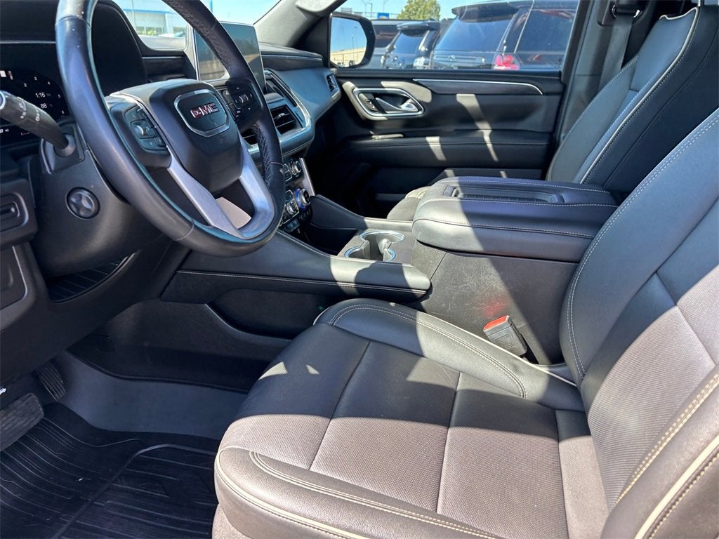 2022 GMC Yukon SLT