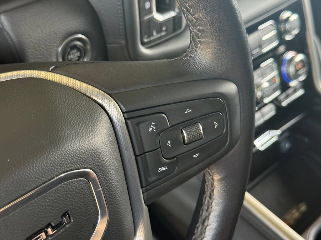 2022 GMC Yukon Denali - Photo 14