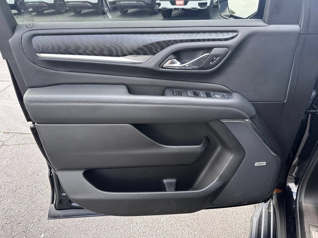 2024 GMC Yukon Denali - Photo 16