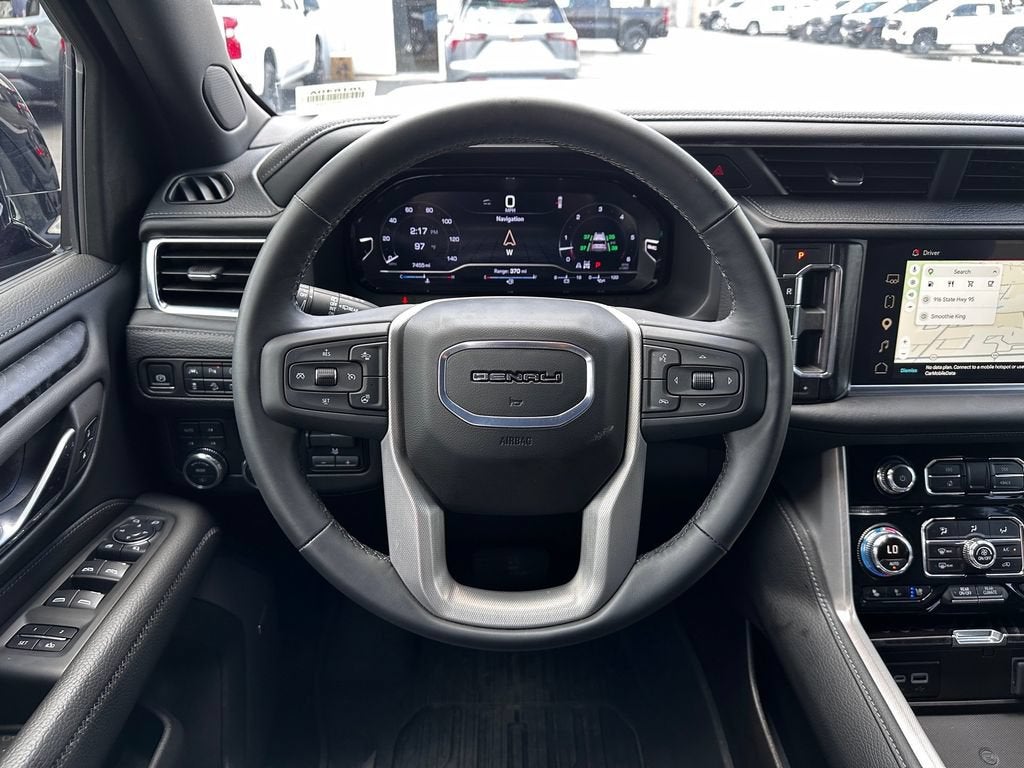 2024 GMC Yukon Denali - Photo 30